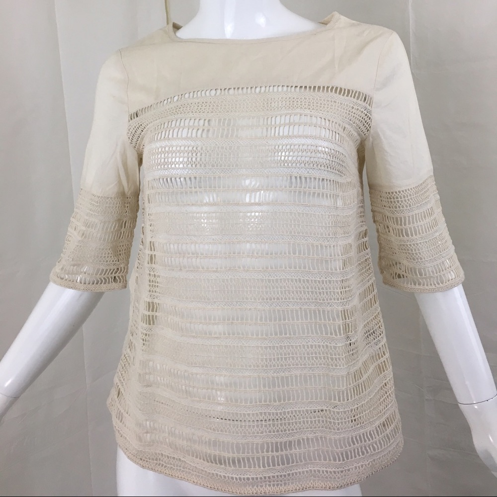 Beautiful macrame detail Banana Republic top. XS - Picture 2 of 7